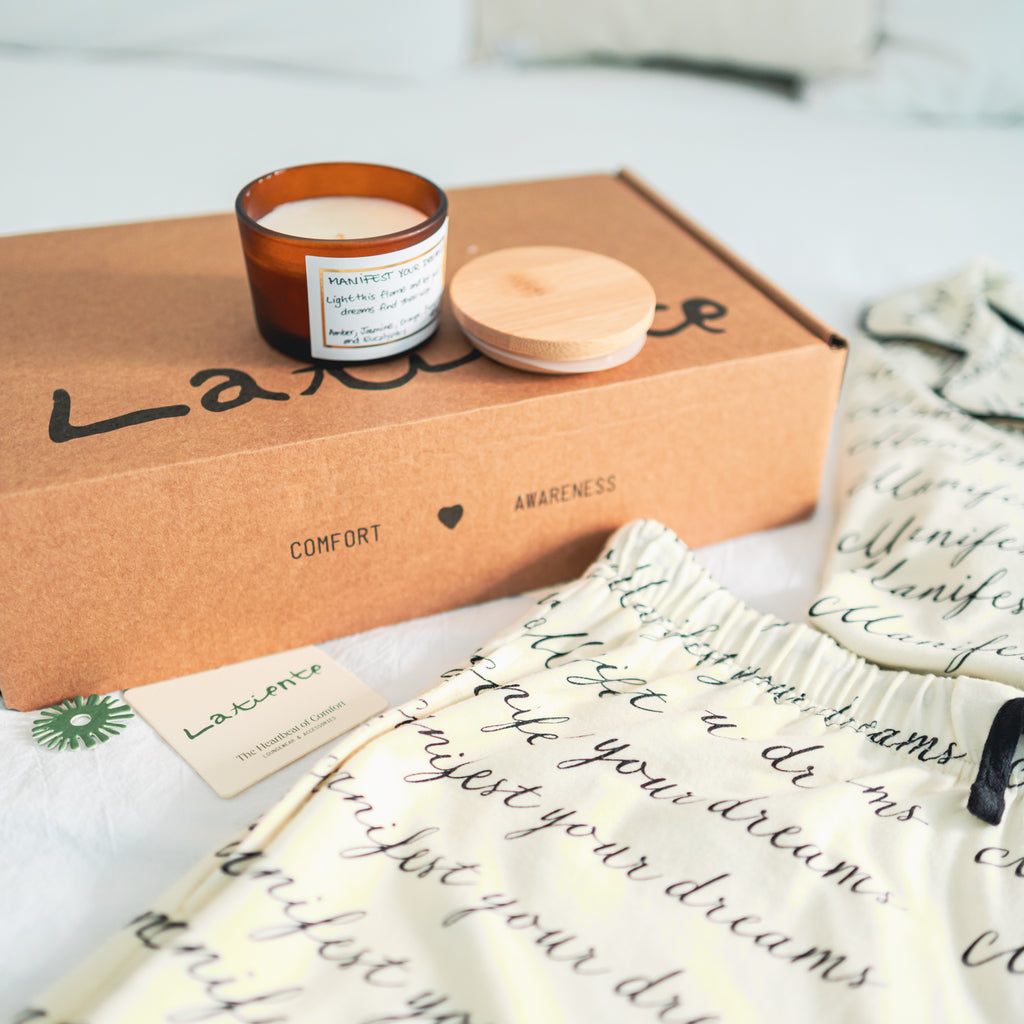 The Gift Set -Manifest your Dreams Short Sleeve Set x Candle
